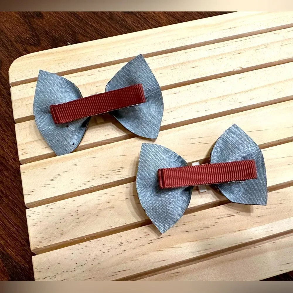 Little Girls 2X Football Brown & White Boutique Clip On Bow Set
